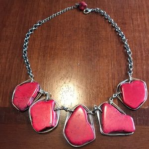 Statement necklace
